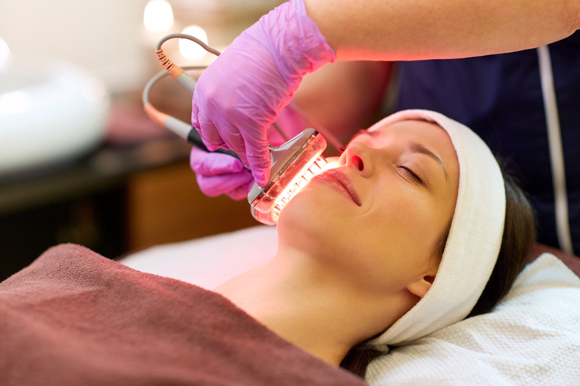 5 Aesthetic Benefits Of Microdermabrasion