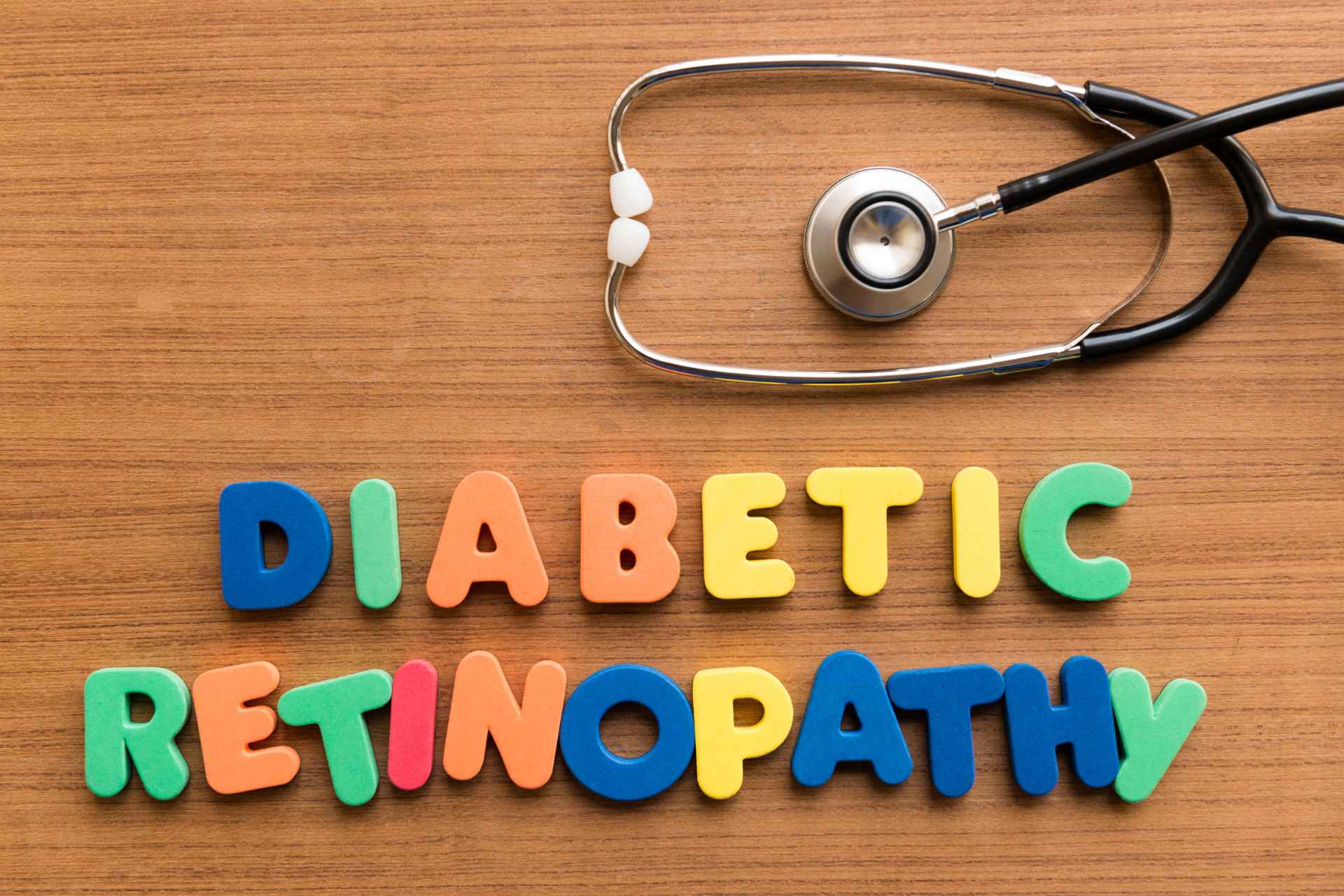 Protecting Your Vision: How Family Doctors and Eye Care Specialists Manage Diabetic Retinopathy